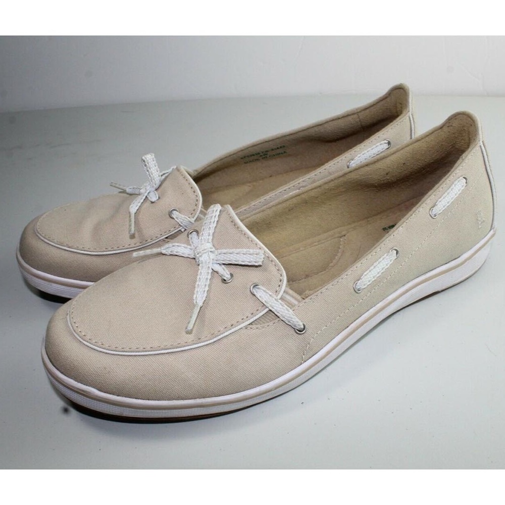 Grasshoppers Ortholite Beige Slip-on Flats. 8W